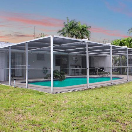 Modern Waterfront Home On Canal With Pool Fort Lauderdale Exterior foto