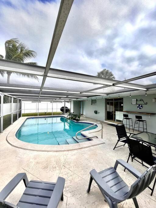 Modern Waterfront Home On Canal With Pool Fort Lauderdale Exterior foto